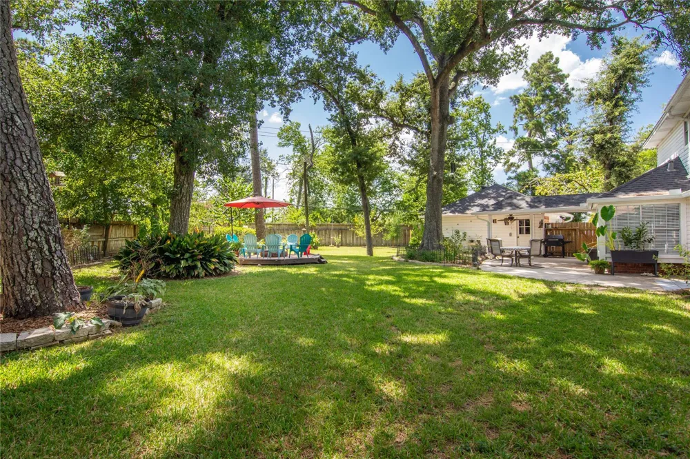 906 Glouchester Lane Houston, TX 77073
