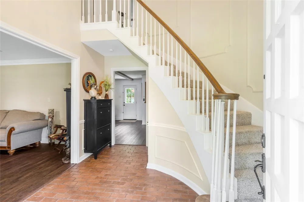 906 Glouchester Lane Houston, TX 77073