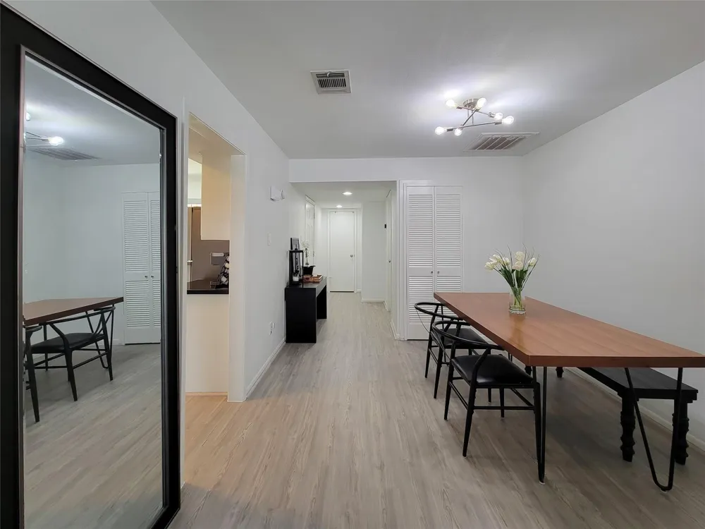 755 Bering Drive #B Houston, TX 77057