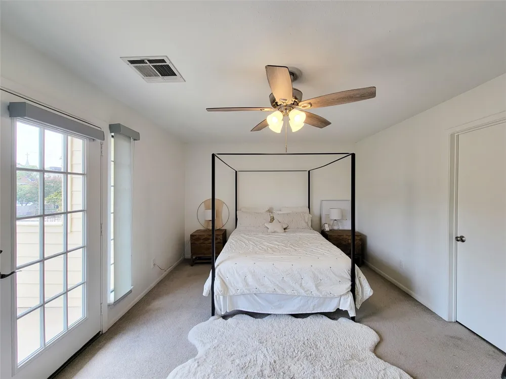 755 Bering Drive #B Houston, TX 77057