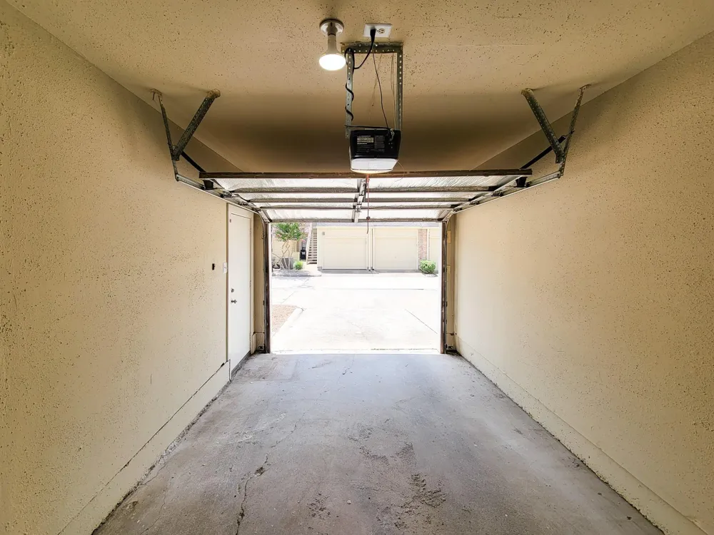 755 Bering Drive #B Houston, TX 77057