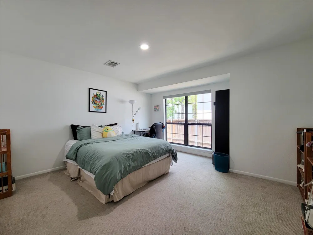 755 Bering Drive #B Houston, TX 77057