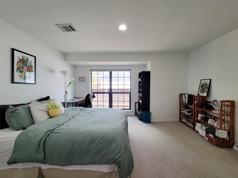 755 Bering Drive #B Houston, TX 77057