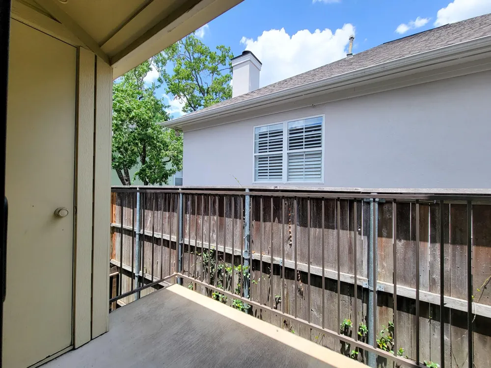 755 Bering Drive #B Houston, TX 77057