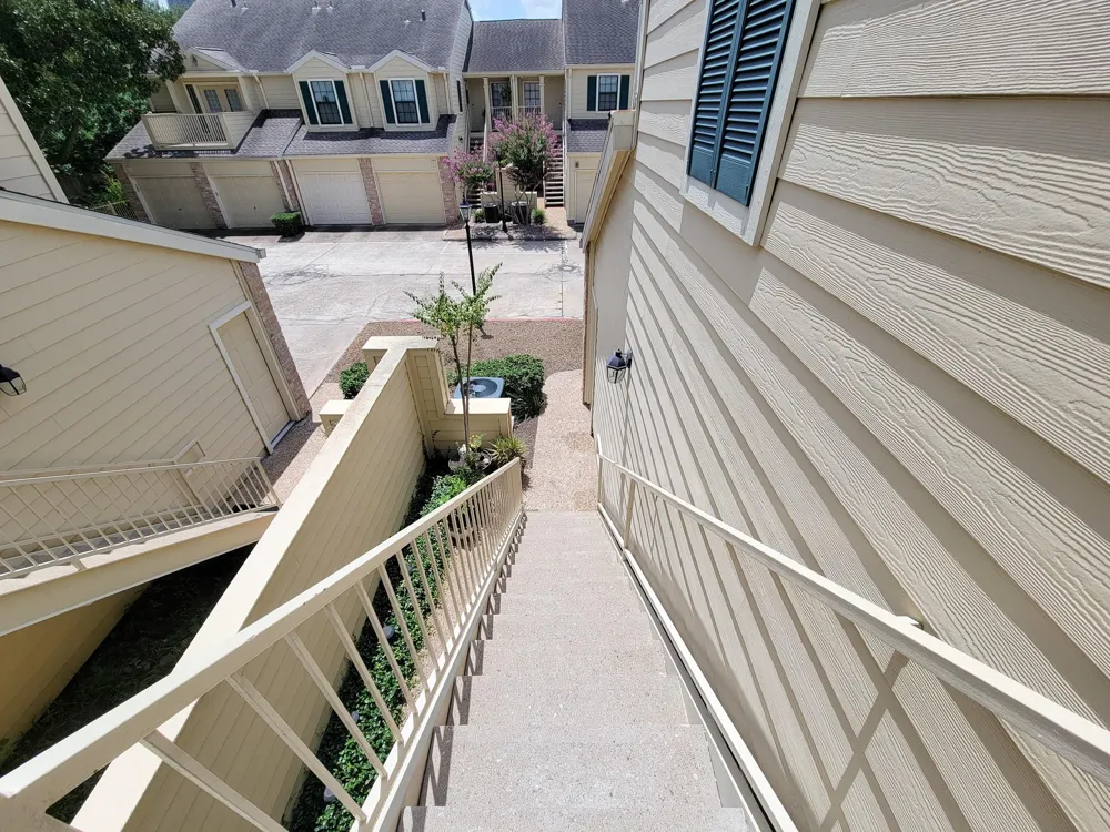 755 Bering Drive #B Houston, TX 77057