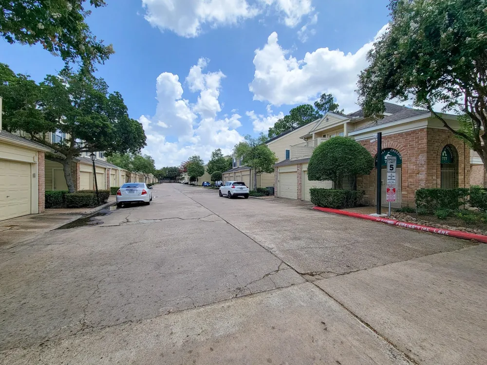 755 Bering Drive #B Houston, TX 77057