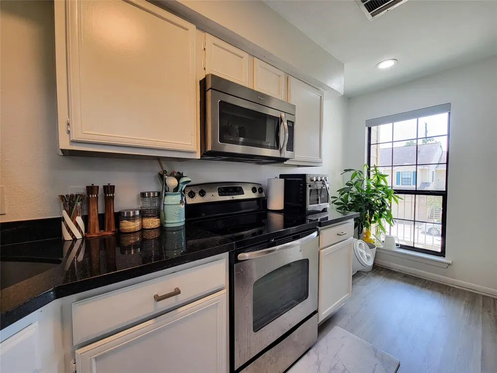 755 Bering Drive #B Houston, TX 77057