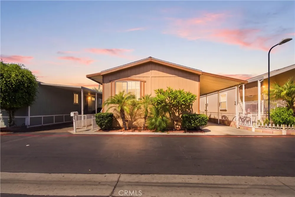 1241 N East St, Spc 96 Anaheim, CA 92805