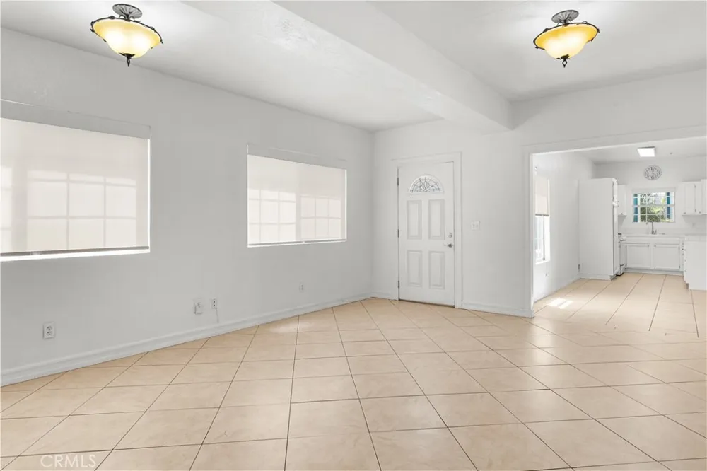 25538 Portola Loma Linda, CA 92354