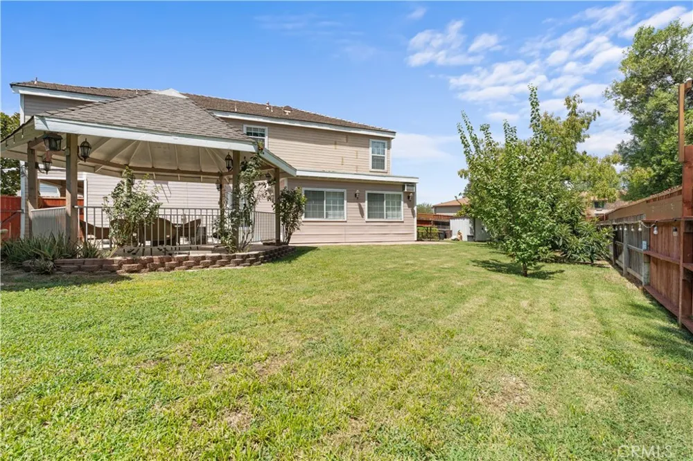 25538 Portola Loma Linda, CA 92354