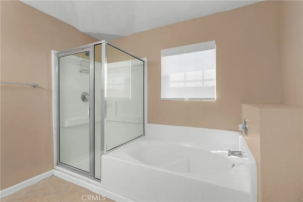 25538 Portola Loma Linda, CA 92354