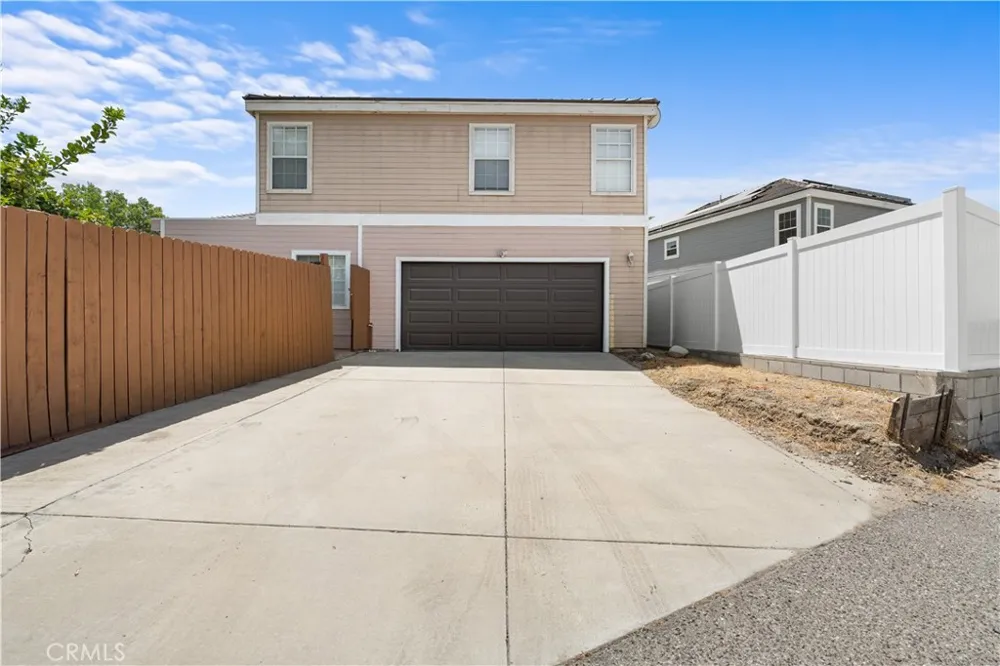 25538 Portola Loma Linda, CA 92354