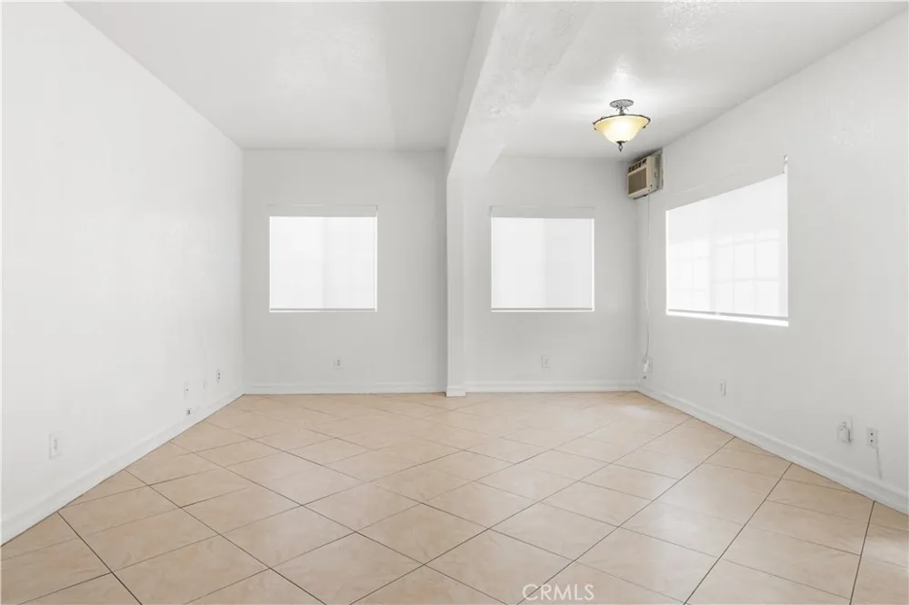25538 Portola Loma Linda, CA 92354