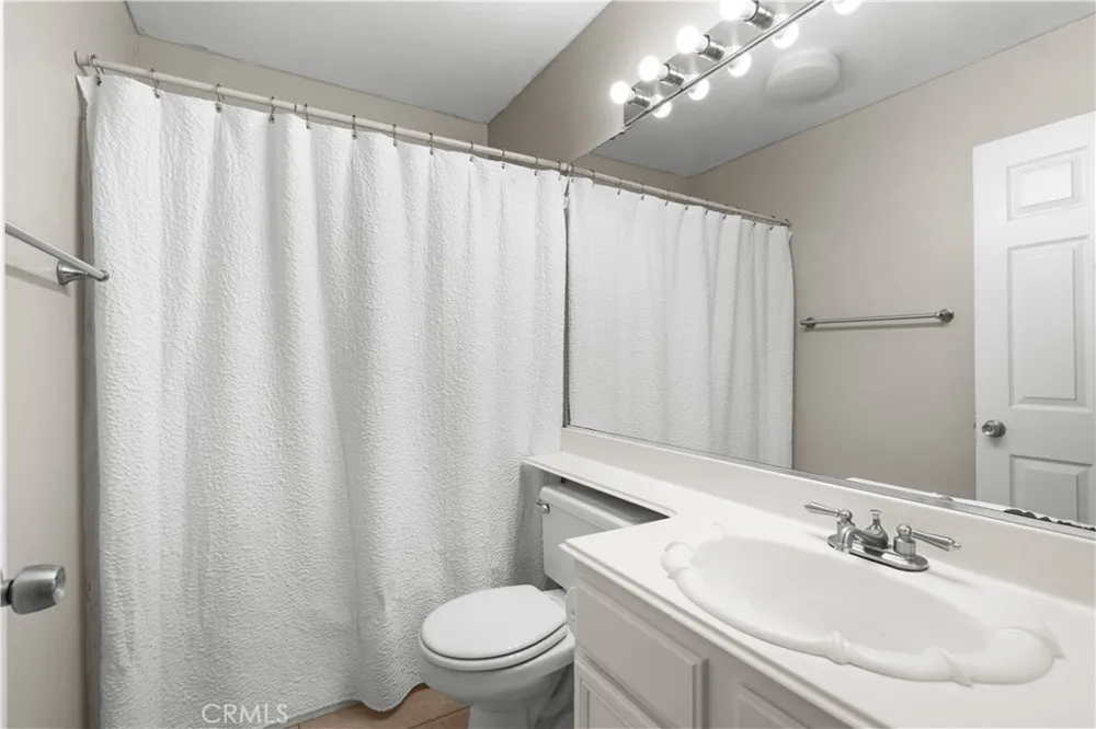 25538 Portola Loma Linda, CA 92354