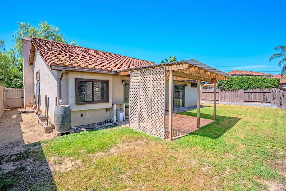 637 Redlands Place Bonita, CA 91902