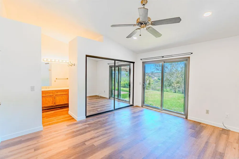637 Redlands Place Bonita, CA 91902