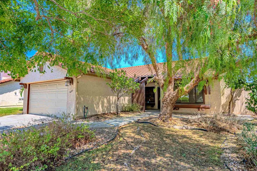 637 Redlands Place Bonita, CA 91902
