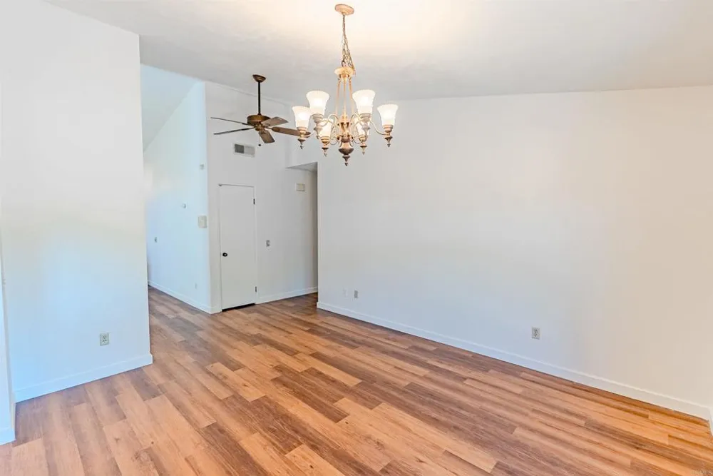 637 Redlands Place Bonita, CA 91902