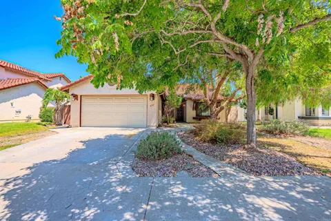 637 Redlands Place