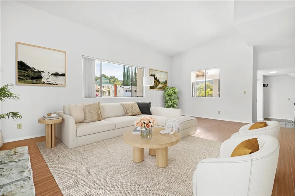 1321 Greenbriar Glendale, CA 91207