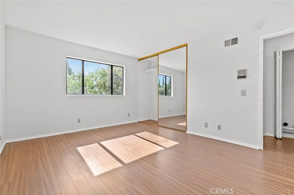 1321 Greenbriar Glendale, CA 91207