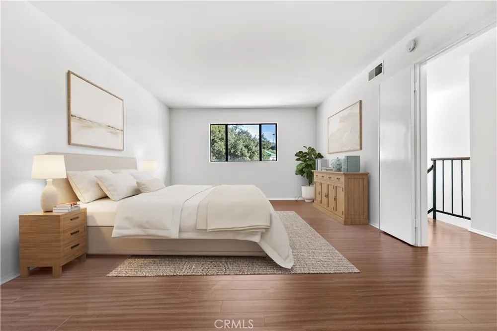 1321 Greenbriar Glendale, CA 91207
