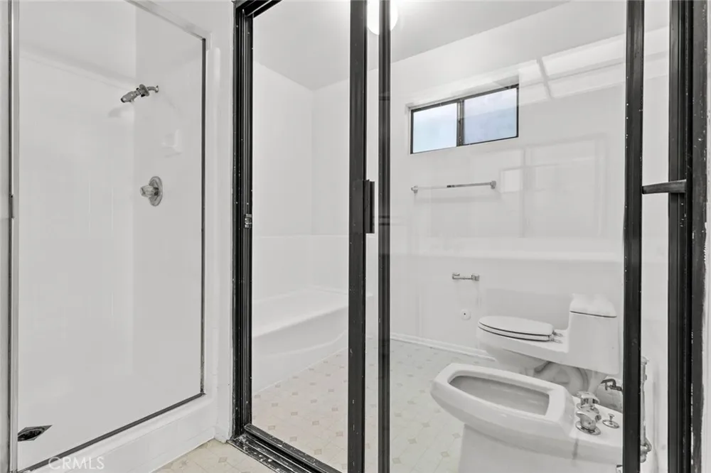 1321 Greenbriar Glendale, CA 91207