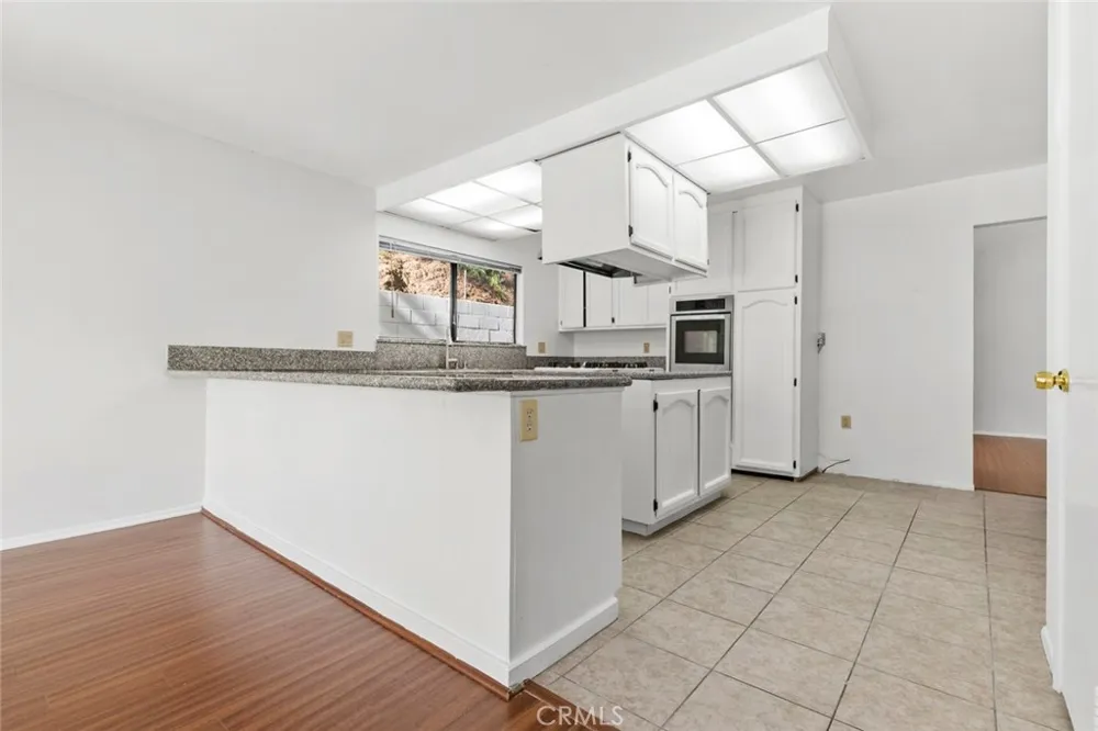 1321 Greenbriar Glendale, CA 91207