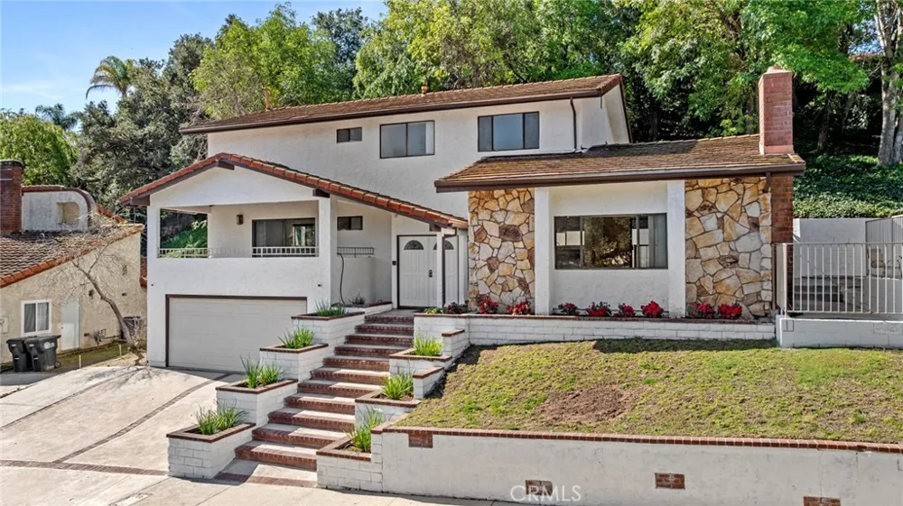 1321 Greenbriar Glendale, CA 91207