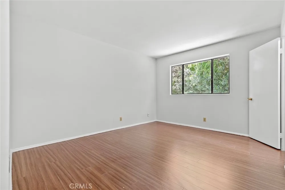 1321 Greenbriar Glendale, CA 91207