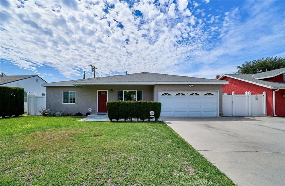 122 E El Norte Monrovia, CA 91016