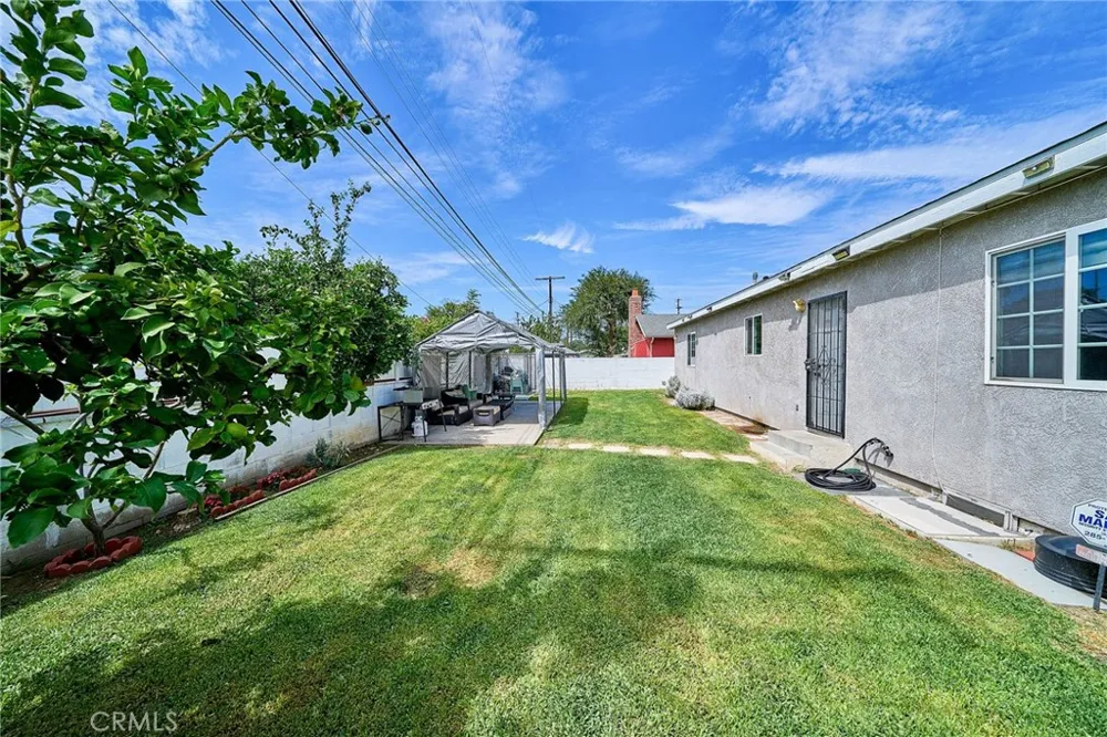 122 E El Norte Monrovia, CA 91016