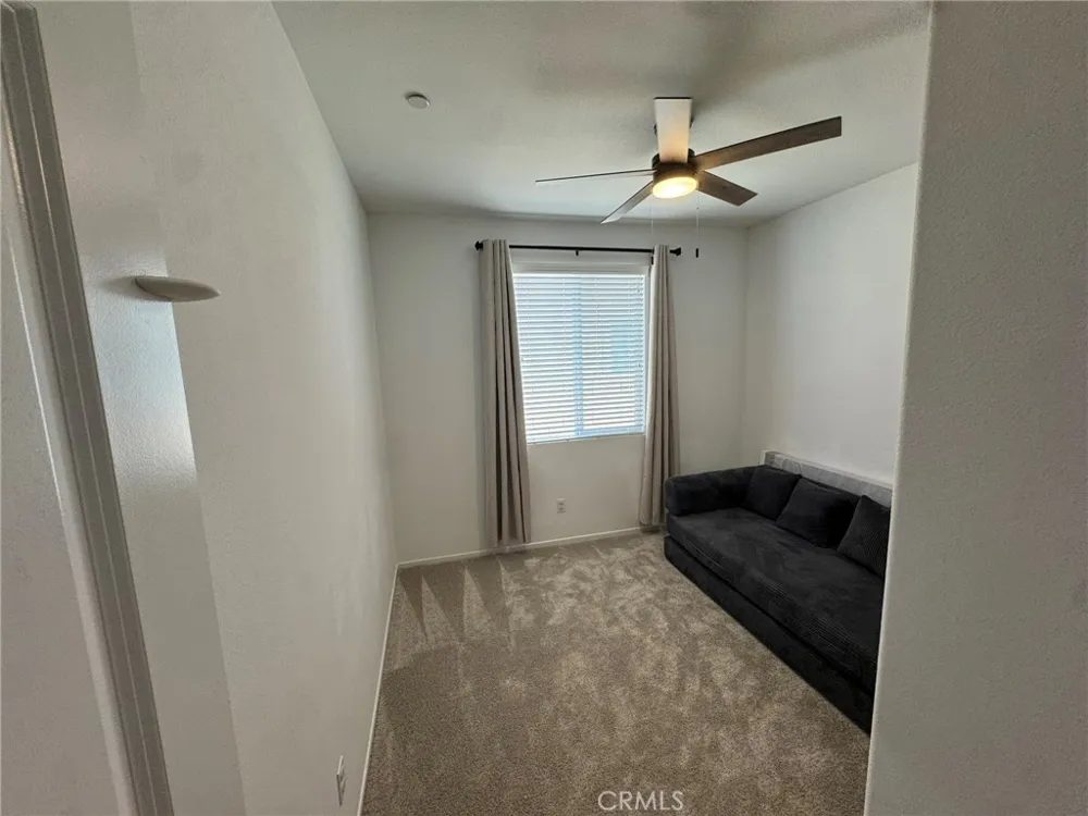11907 Caleta Victorville, CA 92392
