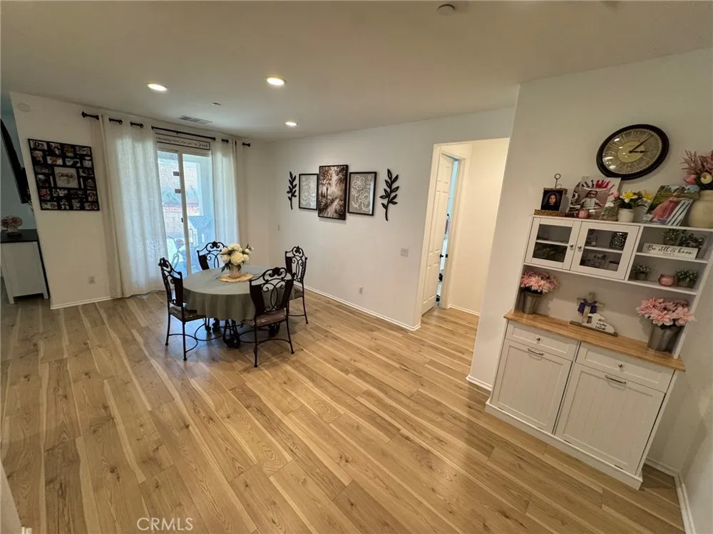 11907 Caleta Victorville, CA 92392