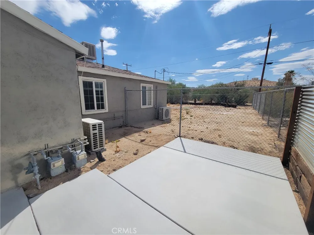 6614 Tamarisk #1 29 Palms, CA 92277