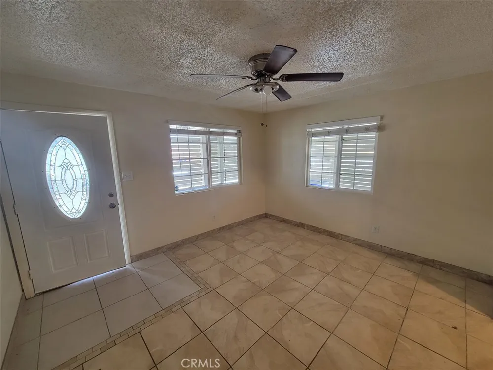6614 Tamarisk #1 29 Palms, CA 92277