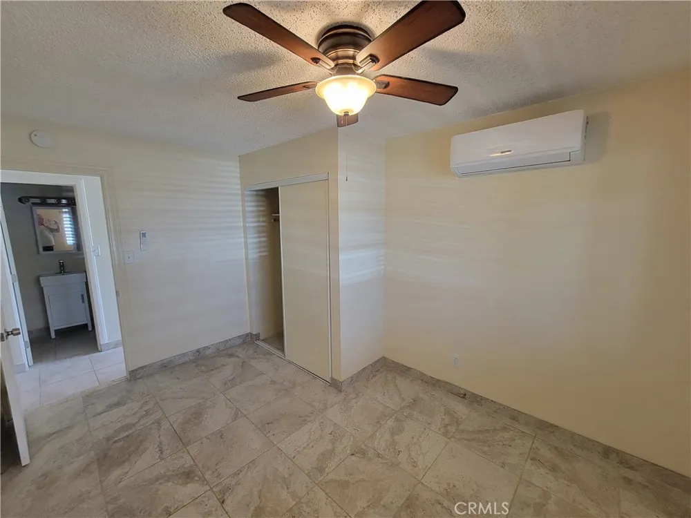 6614 Tamarisk #1 29 Palms, CA 92277