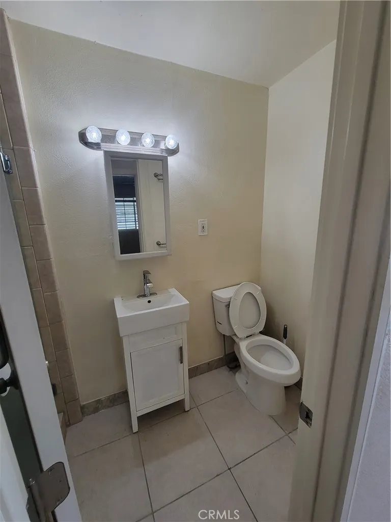 6614 Tamarisk #1 29 Palms, CA 92277