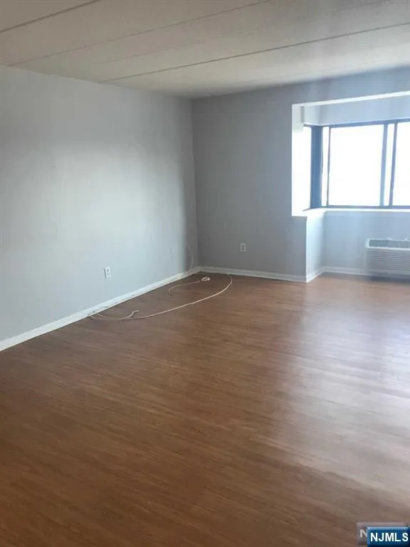 5 Linden Street 5B Hackensack, NJ 07601
