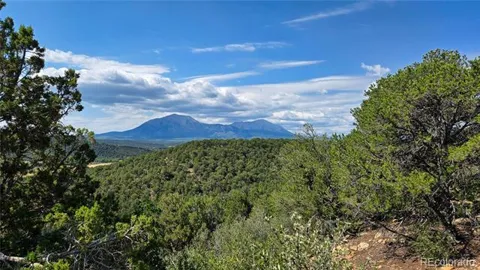 7 La Veta Pines Ranches