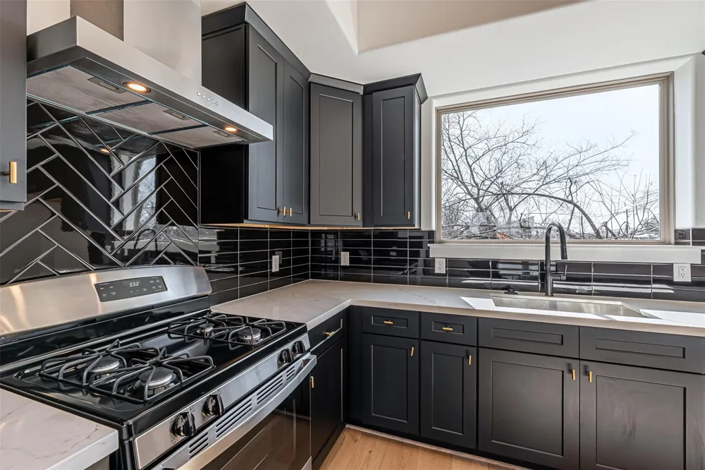 2318 Mills Street Houston, TX 77026