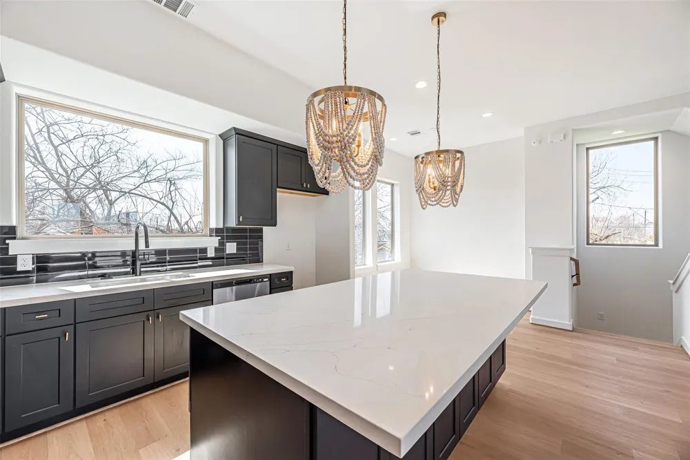 2318 Mills Street Houston, TX 77026