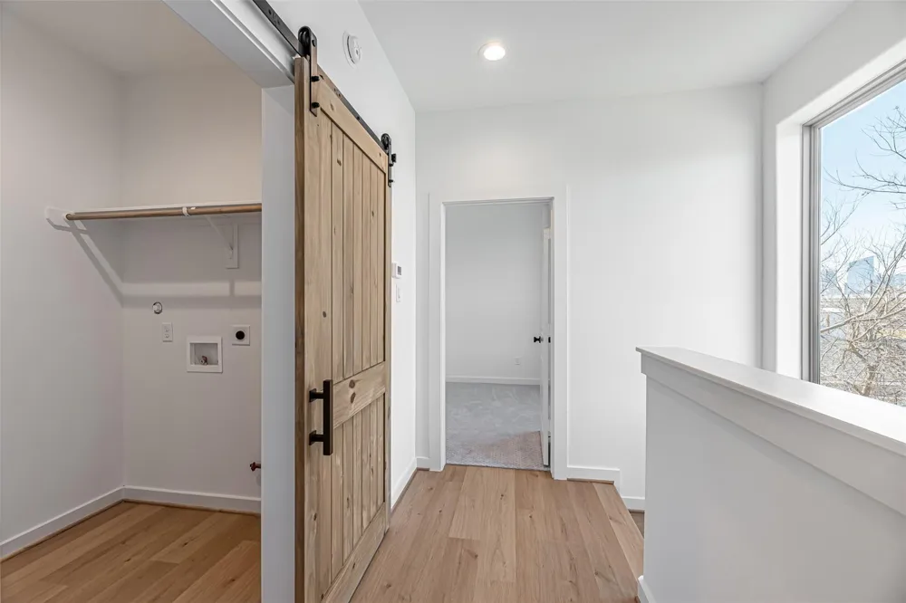 2318 Mills Street Houston, TX 77026