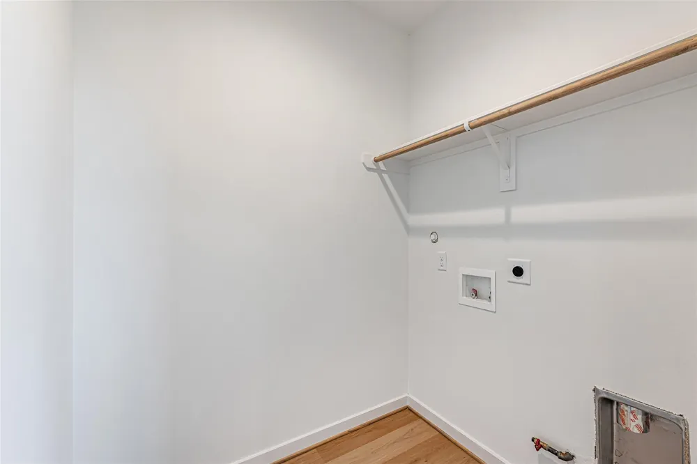 2318 Mills Street Houston, TX 77026