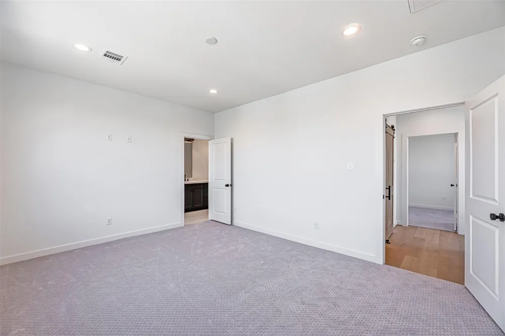2318 Mills Street Houston, TX 77026