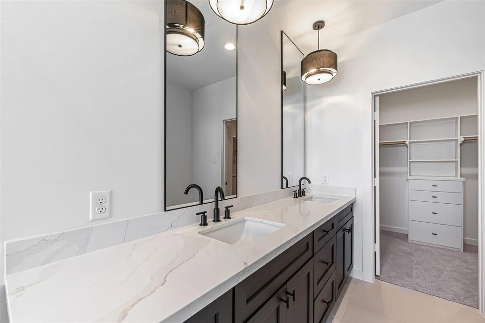 2318 Mills Street Houston, TX 77026