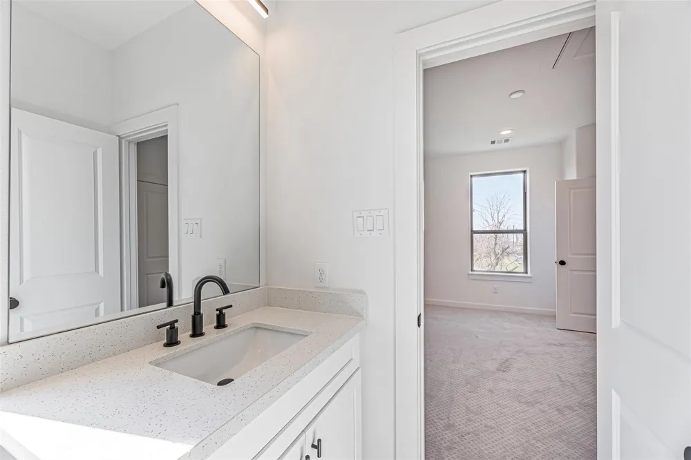 2318 Mills Street Houston, TX 77026
