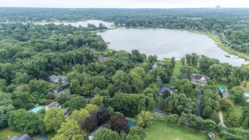59 Dyke Road Setauket, NY 11733
