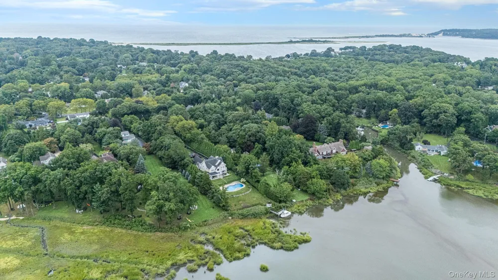 59 Dyke Road Setauket, NY 11733