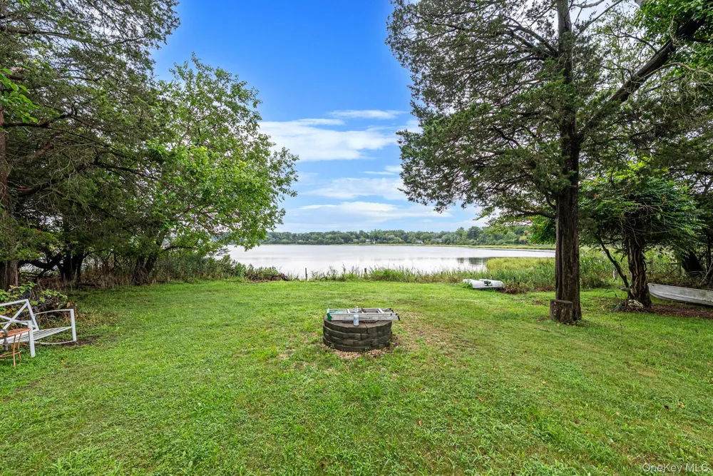 59 Dyke Road Setauket, NY 11733